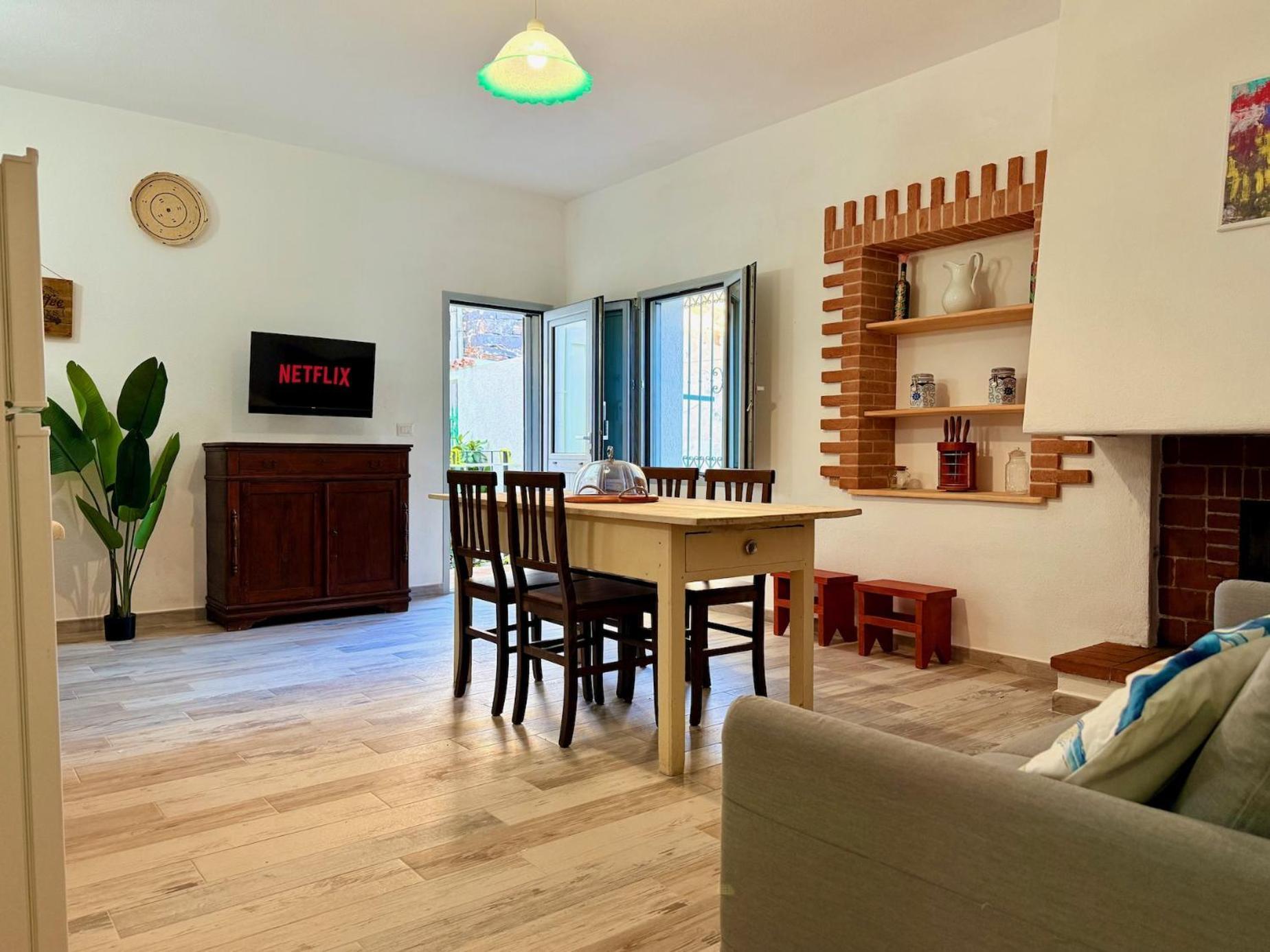 Dommos - Domosola Apartment โอโรเซย ภายนอก รูปภาพ